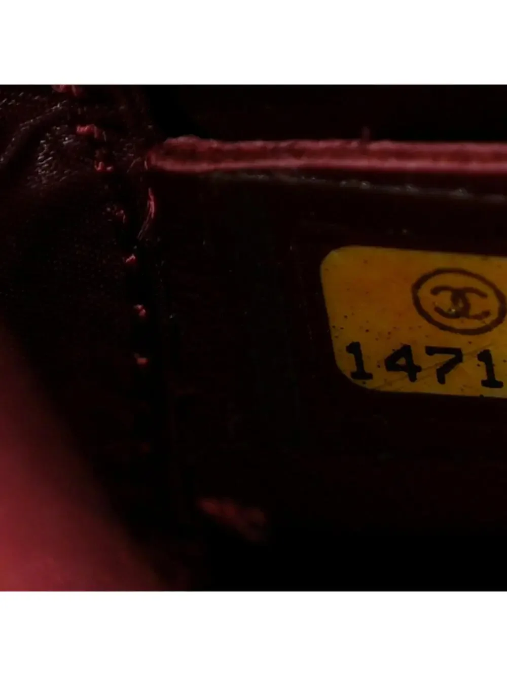 CHANEL elevate your